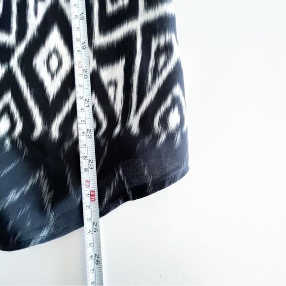 Charlie Jade Tribal Racerback Tank Sleeveless Blouse Black White Lime Women's M - Picture 6 of 7